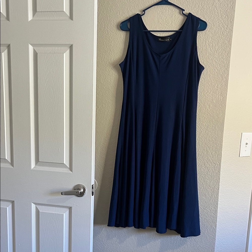 Elegant Navy Blue Sleeveless Dress